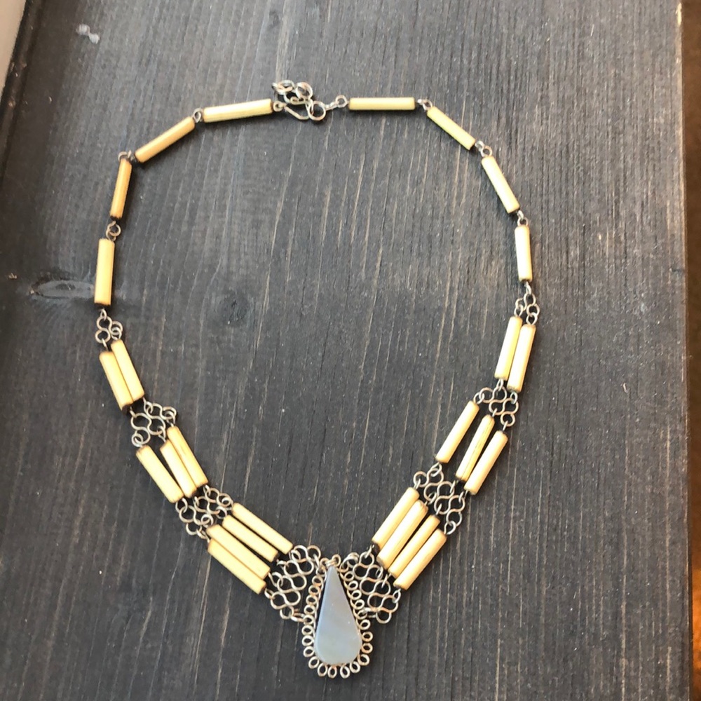 Vintage! Gray Stone Boho Choker Necklace - Picture 2 of 4